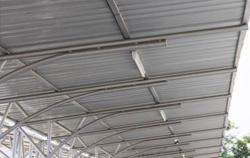 installing Blakelow metal roofing